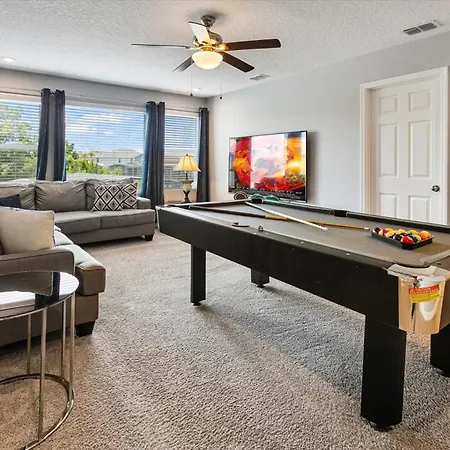 8960 Hilton Ridge Vila